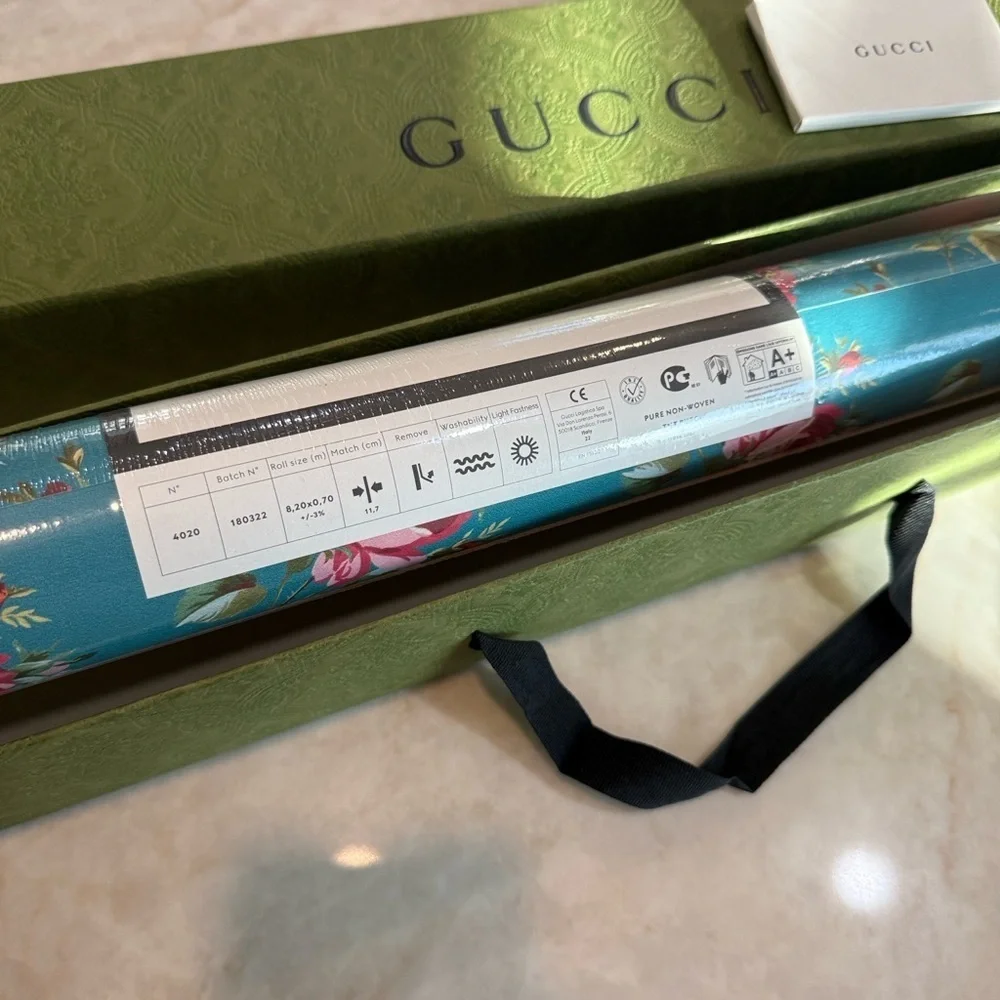 Gucci Turquoise Pink Rose Print Floral Wallpaper New Sealed